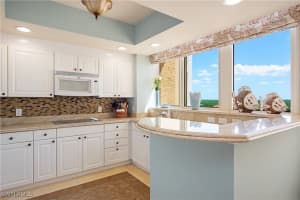 7117 Pelican Bay Boulevard, Naples, FL 34108 - MLS#225038316