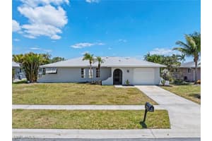 6874 Carmelle Drive, Fort Myers, FL 33919 Sold 07/21/25
