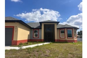 4909 Berryman Street, Lehigh Acres, FL 33971 - MLS#225038439