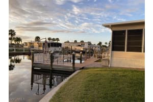 17680 Peppard Dr, Fort Myers Beach