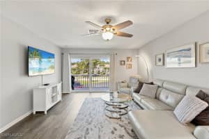 185 Palm Drive, Naples, FL 34112 Sold 10/09/25