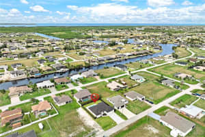 1640 37th Avenue, Cape Coral, FL 33993 - MLS#225038490