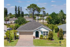 10528 Canal Brook Lane, Lehigh Acres, FL 33936 - MLS#225038544