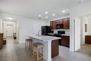 10528 Canal Brook Lane, Lehigh Acres, FL 33936 - MLS#225038544