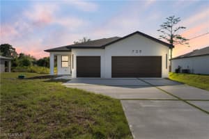 739 Woodcrest Drive, Lehigh Acres, FL 33972 Sold 08/29/25