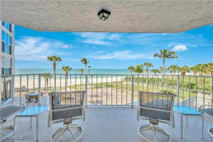 10701 Gulf Shore Dr 302, Naples