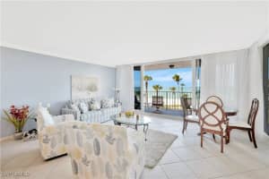 10701 Gulf Shore Drive, Naples, FL 34108 - MLS#225038625