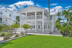 8241 Main St, Bokeelia