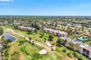 1084 Forest Lakes Dr 201, Naples