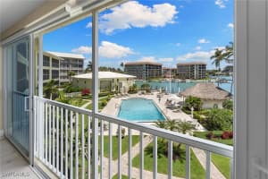 2850 Gulf Shore Boulevard, Naples, FL 34103 Sold 09/05/25