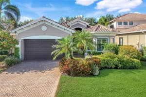 3267 Pacific Dr, Naples