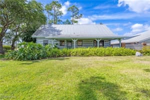 18631 Baseleg Avenue, North Fort Myers, FL 33917 - MLS#225038759