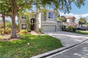 22849 Forest Ridge Dr, Estero