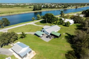 2099 River Road, Moore Haven, FL 33471 Sold 09/03/25