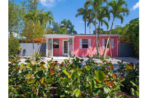 1055 8th Avenue, Naples, FL 34102 - MLS#225038935