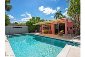 1055 8th Avenue, Naples, FL 34102 - MLS#225038935