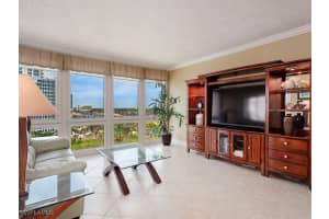 4031 Gulf Shore Blvd N Ph-2c, Naples