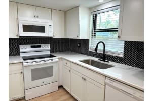28180 Pine Haven Way 42, Bonita Springs