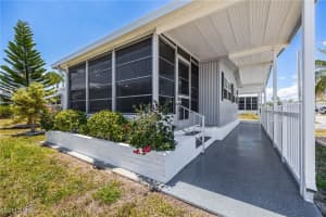 472 Nicklaus Boulevard, North Fort Myers, FL 33903 - MLS#225039025