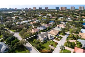 720 Turkey Oak Lane, Naples, FL 34108 - MLS#225039042