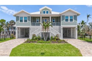 117 Hercules Dr, Fort Myers Beach