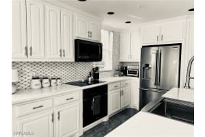 24700 Lakemont Cove Lane, Bonita Springs, FL 34134 - MLS#225039173