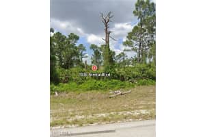 1036 NIMITZ Boulevard, Lehigh Acres, FL 33974 - MLS#225039244
