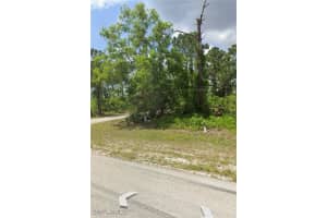 1036 NIMITZ Boulevard, Lehigh Acres, FL 33974 - MLS#225039244