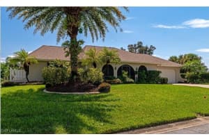 225 Brighton Ct, Englewood