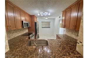 661 Squire Circle, Naples, FL 34104 - MLS#225039257