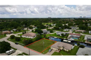 4710 Gulf Avenue, North Fort Myers, FL 33903 Sold 06/18/25