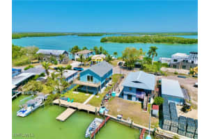 237 Harbor Place, Goodland, FL 34140 Sold 06/30/25