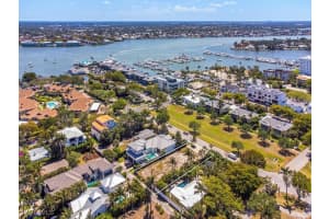 729 Broad Avenue, Naples, FL 34102 Sold 04/28/25