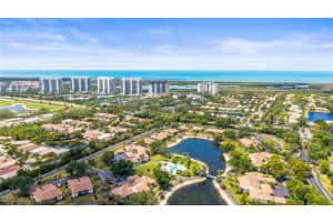 517 Lake Louise Cir 101, Naples