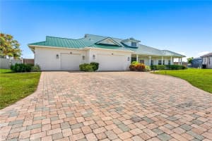 2516 35th Terrace, Cape Coral, FL 33914 - MLS#225039469