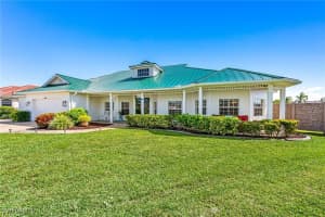 2516 35th Terrace, Cape Coral, FL 33914 - MLS#225039469