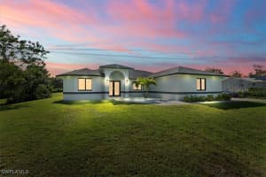 1121 27th St Sw, Naples