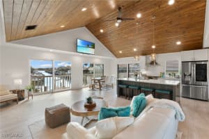 651 Partridge Ct, Marco Island