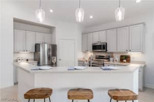1272 Rialto Way, Naples, FL 34114 - MLS#225039528