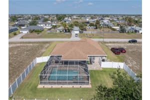 2801 2nd Place, Cape Coral, FL 33993 - MLS#225039571