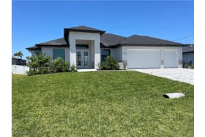102 36th Place, Cape Coral, FL 33991 - MLS#225039584