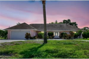 310 Lake Ave, Lehigh Acres