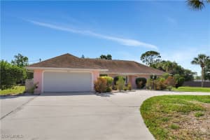310 Lake Avenue, Lehigh Acres, FL 33936 - MLS#225039765