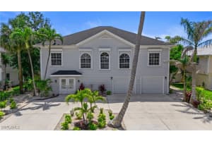 21075 Saint Peters Drive, Fort Myers Beach, FL 33931 - MLS#225039790