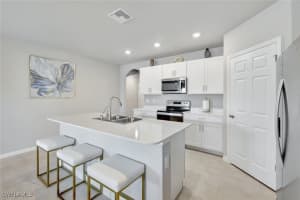 2526 11th Street, Cape Coral, FL 33993 - MLS#225039878