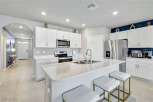 2526 11th Street, Cape Coral, FL 33993 - MLS#225039878