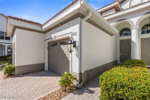 6893 Sterling Greens Court, Naples, FL 34104 - MLS#225039893
