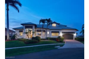 870 Robin Court, Marco Island, FL 34145 Sold 08/07/25