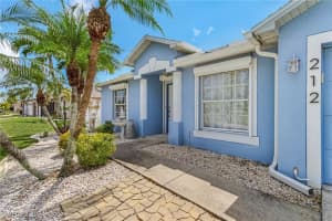 212 21st Lane, Cape Coral, FL 33991 - MLS#225040018