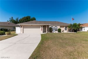 109 Valdiva St Punta Gorda, FL 33983 - Off Market